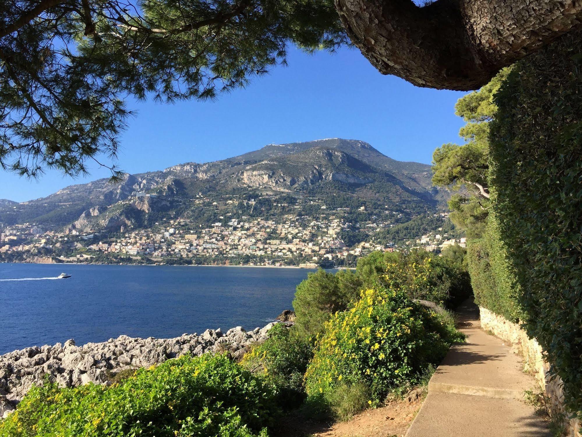 Residence "Le Golfe Bleu" Roquebrune-Cap-Martin Exterior photo